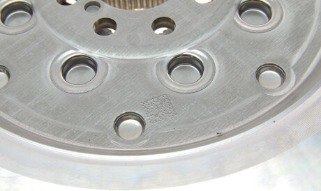 Фото 3 - Маховик LuK 415 0977 09 (415097709)