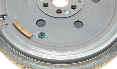 Фото 2 - Автозапчасть LuK 415 1018 10