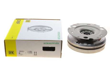 Маховик - LuK 415 1045 09