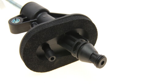 Фото 2 - Главный цилиндр сцепления LuK 511 0857 10 (511085710)