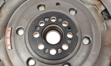 Фото 2 - Комплект сцепления LuK 600 0209 00 (600020900)