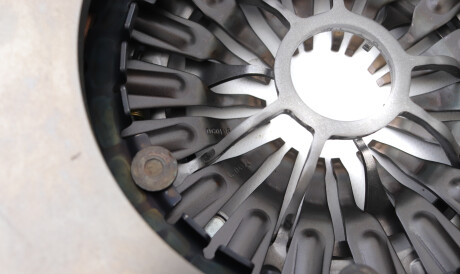 Фото 3 - Комплект сцепления LuK 600025100