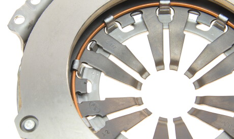 Фото 2 - Комплект сцепления LuK 620 3322 21 (620332221)