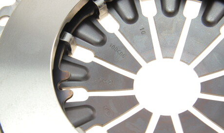 Фото 2 - Комплект сцепления LuK 622 3503 00 (622350300)