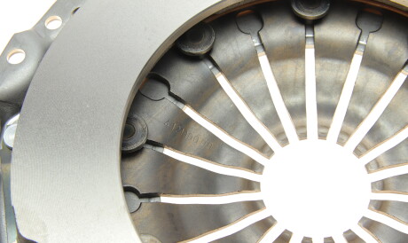 Фото 2 - Комплект сцепления LuK 623 3084 00 (623308400)