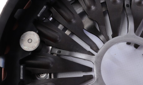 Фото 3 - Комплект сцепления LuK 626 3053 09