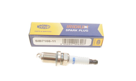 Фото 2 - Свеча зажигания MAGNETI MARELLI 062711000053