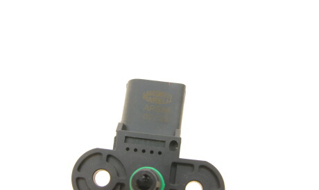 Фото 2 - Датчик тиску наддуву MAGNETI MARELLI 215810010600