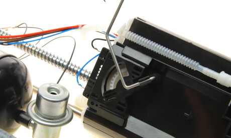 Фото 3 - Паливний насос MAGNETI MARELLI 313011313082