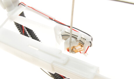 Фото 3 - Паливний насос MAGNETI MARELLI 313011313128