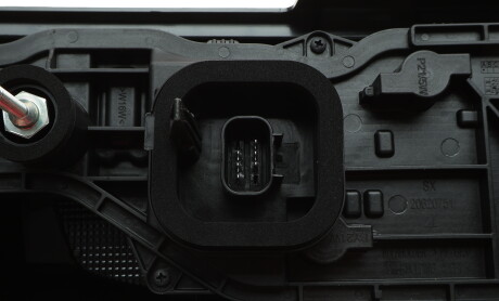 Фото 6 - Задний фонарь MAGNETI MARELLI 712206201120