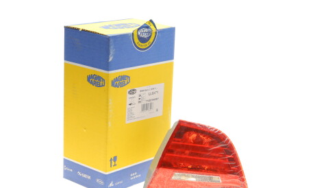 Задний фонарь - MAGNETI MARELLI 714021840801