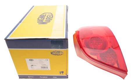 Фото 2 - Задний фонарь MAGNETI MARELLI 714025700802