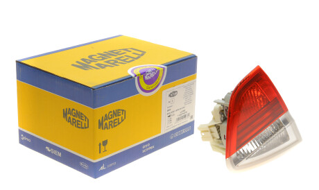 Фото 2 - Задний фонарь MAGNETI MARELLI 714027640701