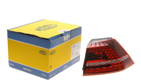 Фото 2 - Задний фонарь MAGNETI MARELLI 714081230801