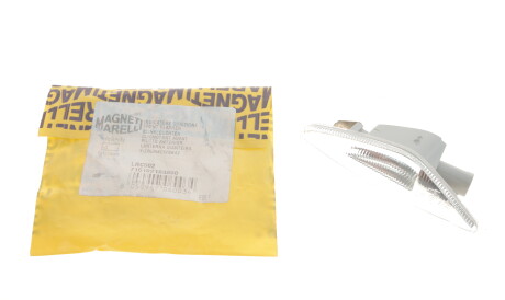 Повторювач повороту на крило BMW X5 (E70) 06-13 (L) M57/N52/N55/N57/N63 - MAGNETI MARELLI 715102183000