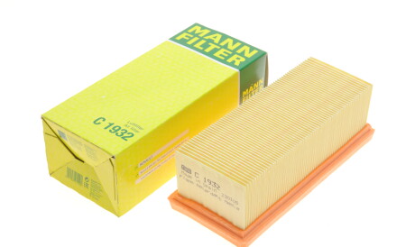 Фото 2 - Повітряний фільтр MANN C 1932 (C1932)