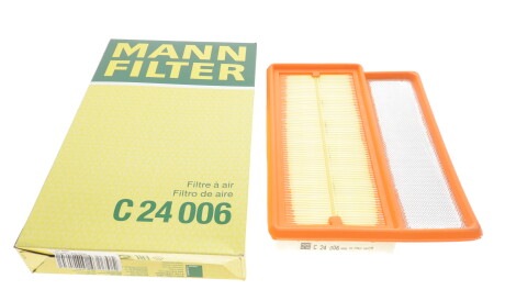 Фото 2 - Повітряний фільтр MANN C 24 006 (C24006)