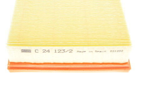 Фото 3 - Воздушный фильтр MANN C 24 123/2 (C241232)