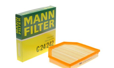 Фото 2 - Воздушный фильтр MANN C 24 242 (C24242)