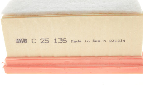 Фото 2 - Повітряний фільтр MANN C 25 136 (C25136)