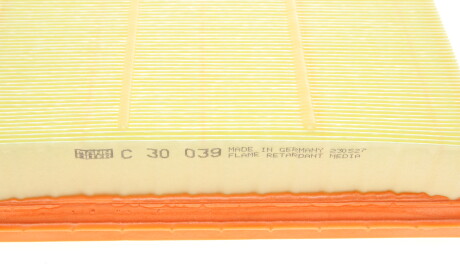 Фото 3 - Повітряний фільтр MANN C 30 039 (C30039)