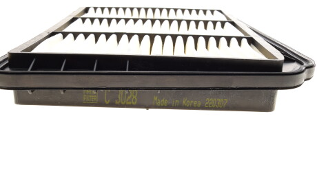 Фото 4 - Повітряний фільтр MANN C 3028 (C3028)