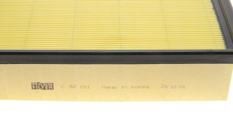 Фото 3 - Повітряний фільтр MANN C 32 011 (C32011)