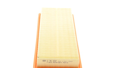 Фото 3 - Воздушный фильтр MANN C 36 002 (C36002)