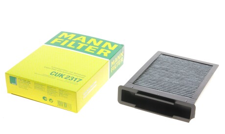 Фільтр салону Citroen C1/Peugeot 107/Toyota Aygo 05-14 (+AC) (вугільний) -FILTER - MANN CUK 2317