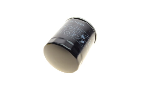 Фото 2 - Масляний фільтр MANN W 713/28 (W71328)