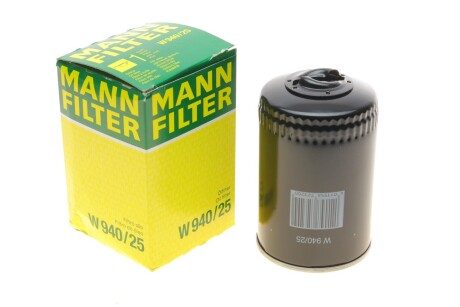 Масляный фильтр -FILTER - (068115561F) MANN W 940/25