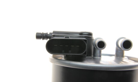 Фото 2 - Паливний фільтр MANN WK 820/21 (WK82021)