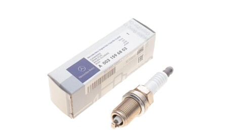 Фото 3 - Свеча зажигания MERCEDES-BENZ 0031596803