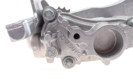 Фото 3 - Масляний насос MERCEDES-BENZ 6421801600