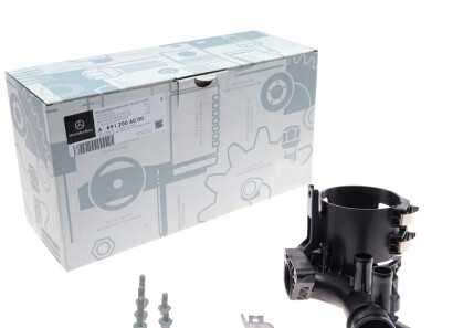 Зєднувач системи охолождення з корпусом паливного фільтра Mercedes - ((A6512006000, A6512003900, A6512001656, A6512001556, A6512001056)) MERCEDES-BENZ 6512006000