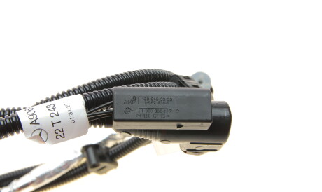 Фото 3 - Автозапчастина MERCEDES-BENZ 906470160064