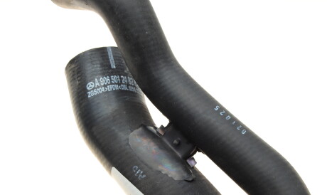 Фото 3 - Патрубок системы охлаждения MERCEDES-BENZ 9065012482