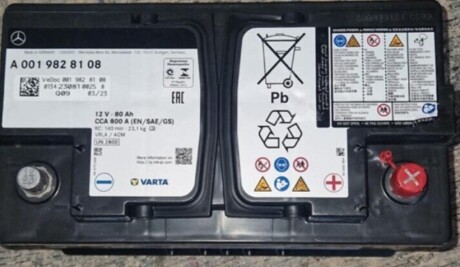 Батарея аккумуляторная / A0009822108 / A001982810826 - MERCEDES-BENZ A0019828108