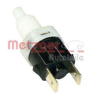 Датчик увімкнення заднього ходу Opel Corsa B/Omega A/Senator B -88 - METZGER 0911028