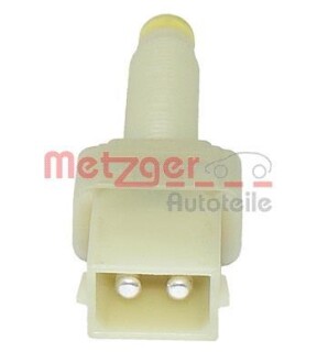 Фото 2 - Датчик стоп сигналу METZGER 0911038