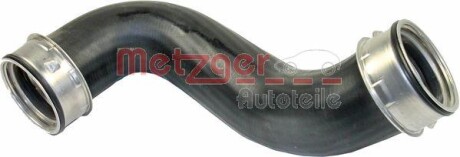 Патрубок інтеркулера MB E-class (W210) 95-02 OM612 - METZGER 2400255