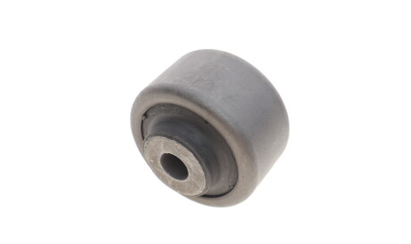 Фото 3 - Сайлентблок рычага MEYLE 014 610 0033 (0146100033)