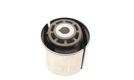 Фото 2 - Сайлентблок рычага MEYLE 014 610 0065