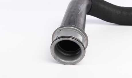 Фото 2 - Патрубок системы охлаждения MEYLE 019 501 0023 (0195010023)