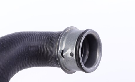 Фото 3 - Патрубок системи охолодження MEYLE 0195010025