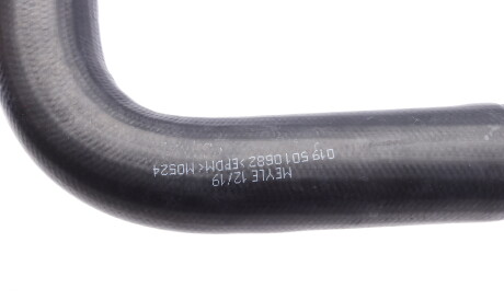 Фото 2 - Патрубок системы охлаждения MEYLE 019 501 0682 (0195010682)