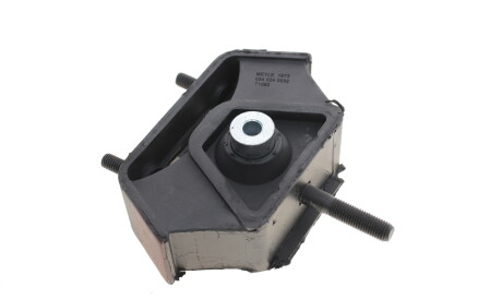 Фото 3 - Подушка двигателя MEYLE 034 024 0032 (0340240032)