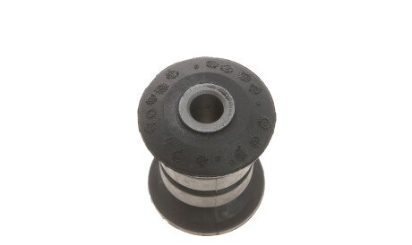 Фото 2 - Сайлентблок рычага MEYLE 034 033 0004 (0340330004)