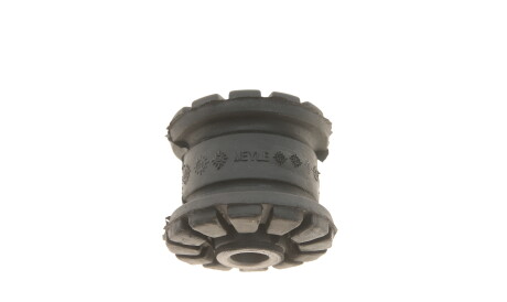 Фото 2 - Сайлентблок рычага MEYLE 100 407 0040 (1004070040)